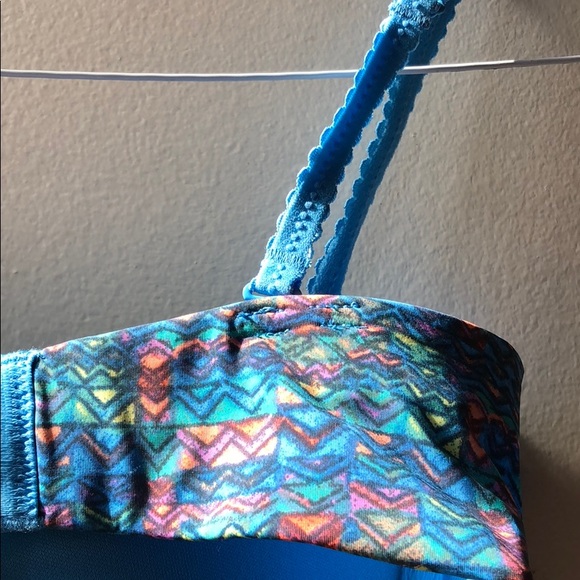 patterned bra - Picture 2 of 5